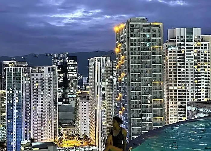 Hotell Calyx Residences Ayala 4*