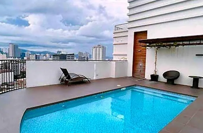 Calyx Residences Ayala 4*