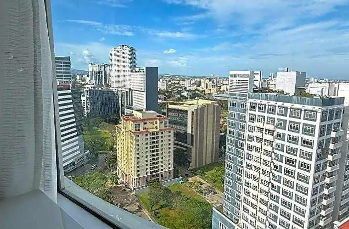 Calyx Residences Ayala